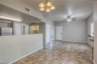 Photo #2: 2335252 Listing