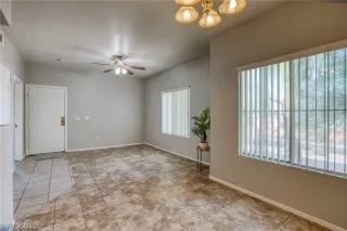 Photo #3: 2335252 Listing