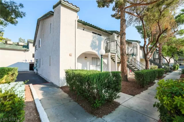 MLS: 2335281 Condo For Sale