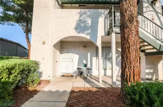 Photo #1: 2335281 Listing