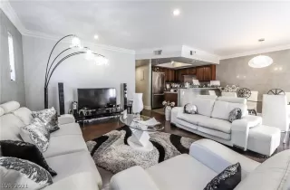 Photo #5: 2335281 Listing