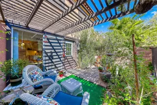 Photo #1: 2335362 Listing