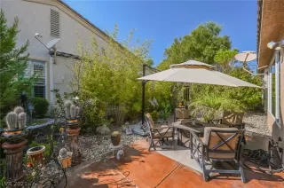 Photo #2: 2335386 Listing 