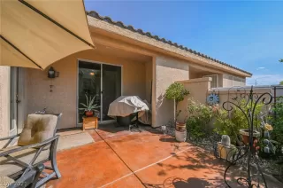 Photo #4: 2335386 Listing 