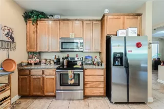 Photo #6: 2335386 Listing 