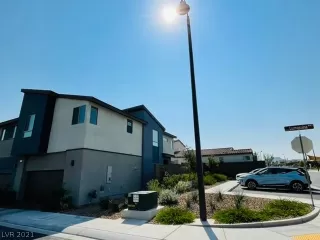 Photo #1: 2335412 Listing 