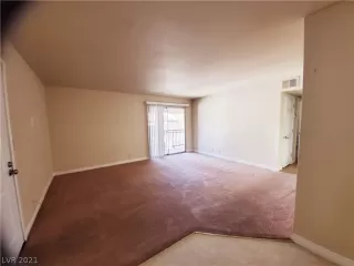 Photo #3: 2335419 Listing 