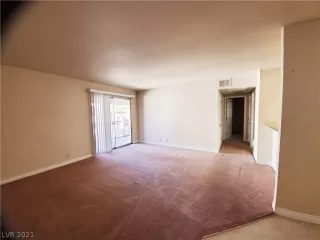 Photo #4: 2335419 Listing 