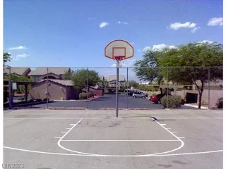 Photo #2: 2335433 Listing 