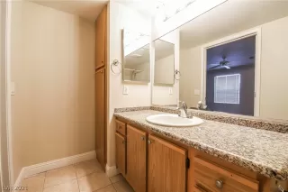 Photo #4: 2335433 Listing 