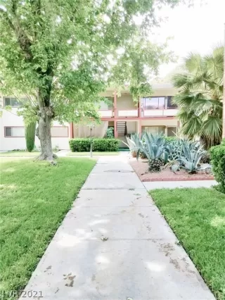 Photo #2: 2335471 Listing