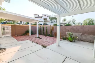 Photo #5: 2335477 Listing