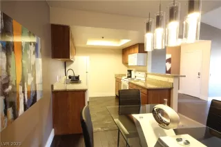 Photo #2: 2335483 Listing