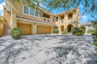 Photo #1: 2335518 Listing