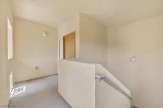 Photo #2: 2335518 Listing