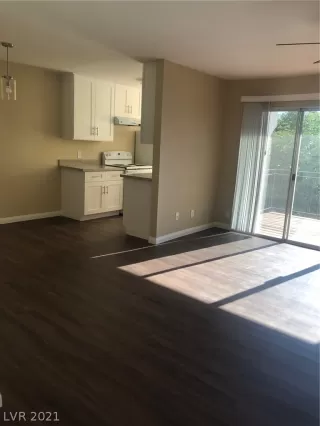 Photo #1: 2335524 Listing 