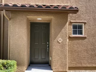 Photo #4: 2335548 Listing