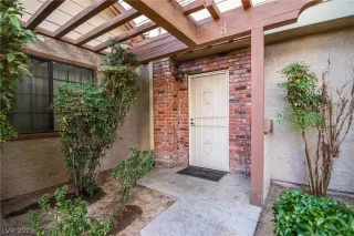 Photo #2: 2335550 Listing 