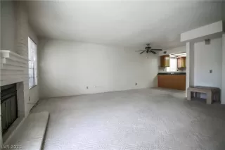 Photo #6: 2335550 Listing 