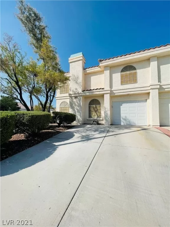 MLS: 2335553 Condo For Sale