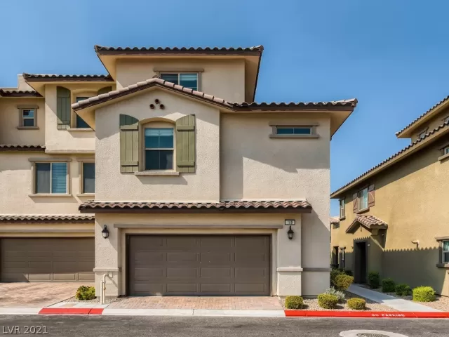 MLS: 2335565 Condo For Sale