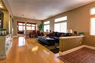 Photo #3: 2335600 Listing 