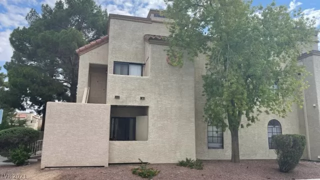 MLS: 2335603 Condo For Sale