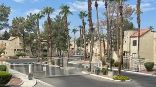 Photo #5: 2335603 Listing