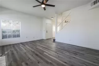 Photo #6: 2335614 Listing 