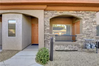 Photo #1: 2335623 Listing