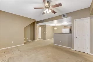 Photo #4: 2335623 Listing