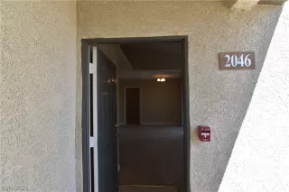 Photo #3: 2335693 Listing