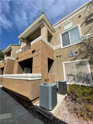 Photo #1: 2335705 Listing