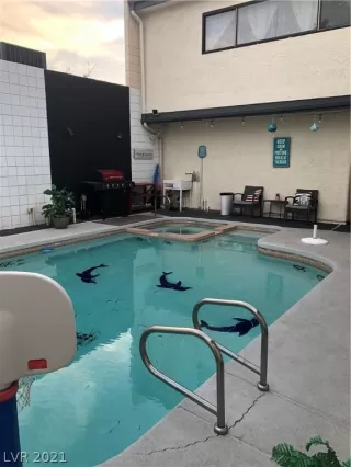 Photo #1: 2335722 Listing