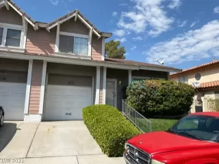 Photo #2: 2335735 Listing