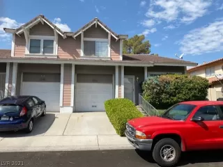 Photo #3: 2335735 Listing