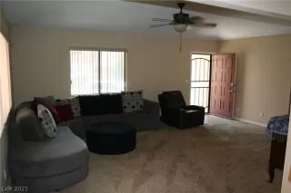 Photo #5: 2335741 Listing 