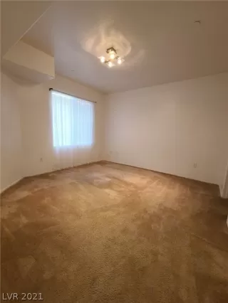 Photo #6: 2335755 Listing