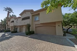 Photo #1: 2335762 Listing