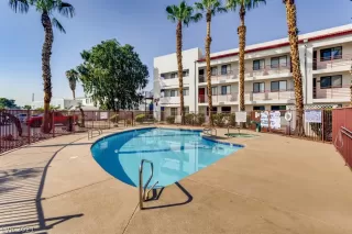 Photo #1: 2335766 Listing