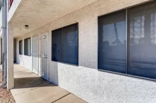 Photo #2: 2335766 Listing