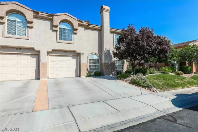 MLS: 2335801 Condo For Sale