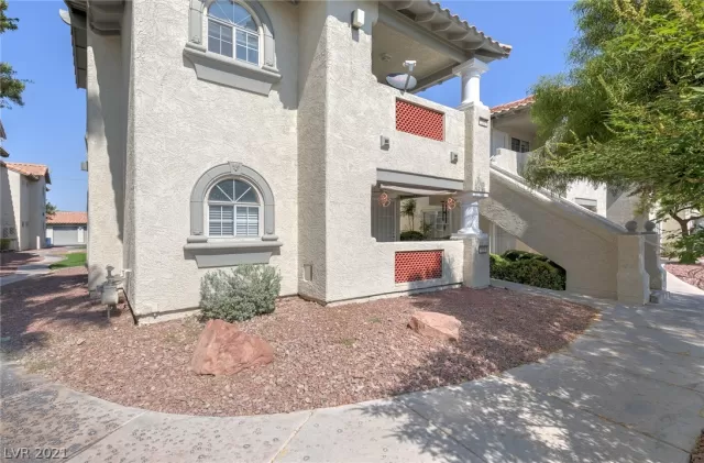 MLS: 2335805 Condo For Sale