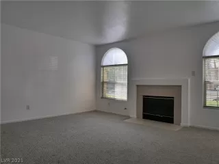 Photo #1: 2335809 Listing 