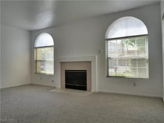 Photo #2: 2335809 Listing 