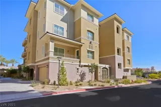 Photo #2: 2335811 Listing