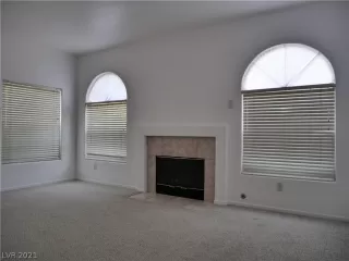 Photo #2: 2335812 Listing 