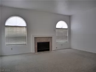 Photo #3: 2335812 Listing 