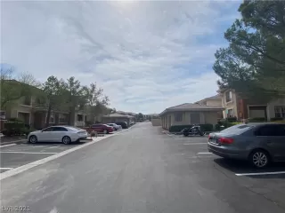 Photo #1: 2335813 Listing 