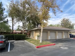 Photo #2: 2335813 Listing 